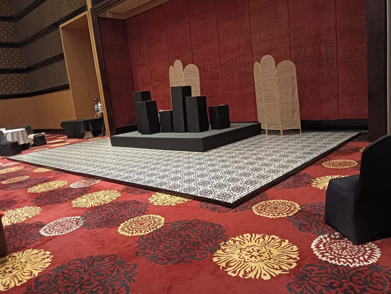 MJ Events #14 - Premium Tent House Seating and Dining Setup